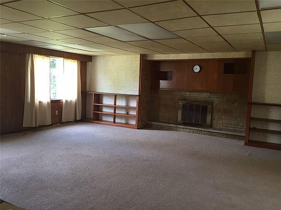 3rd image of 714 E 38th St #718