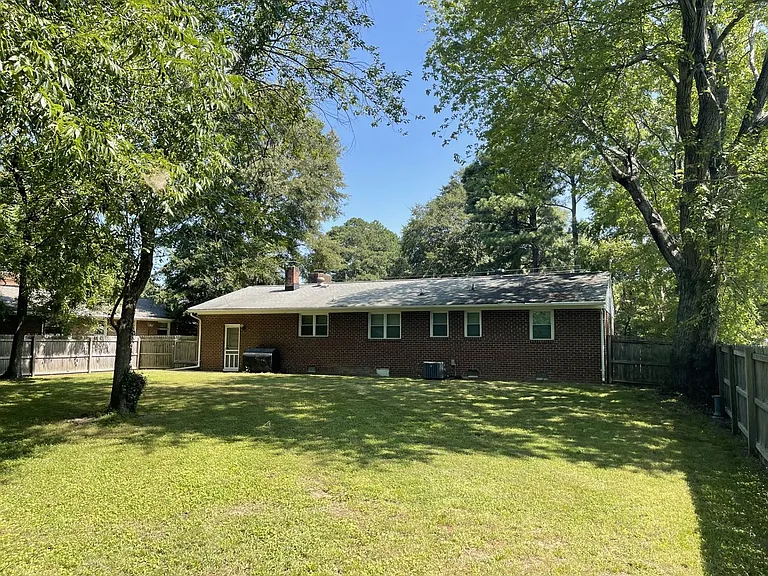 107 Caran Rd — Photo 27