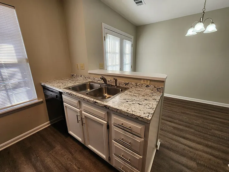 6360 Windsor Gate Ln — Photo 10