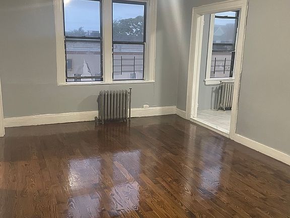 Second view Livingroom. Kitchen to the right