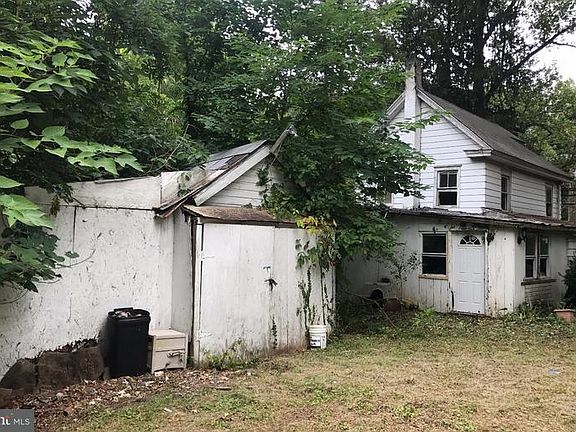 2nd image of 555 Delsea Dr