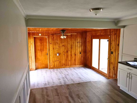 3rd image of 72 Westbrook Dr