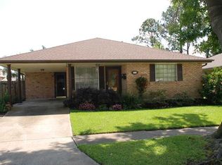 2713 Neyrey Dr, Metairie, LA 70002