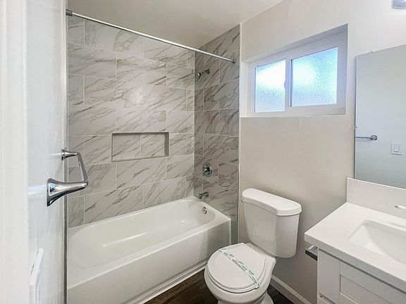 2nd image of 974 Thomas Ave #9