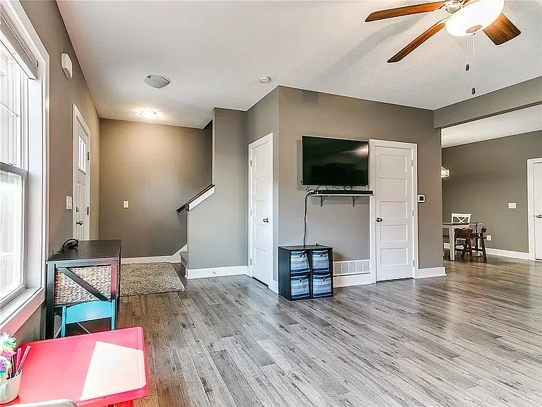 1411 SW Campus Ln — Photo 5