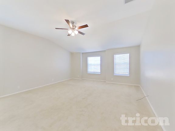 4th image of 141 Carnousty Dr