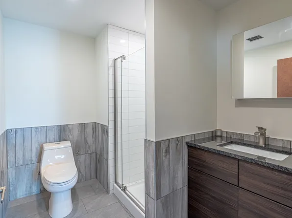 275 4th St, Troy, NY
