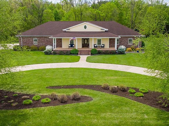 4th image of 3725 Ariel Dr