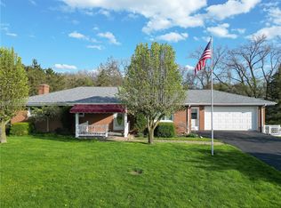 30 Spring Valley St, Slovan, PA 15078