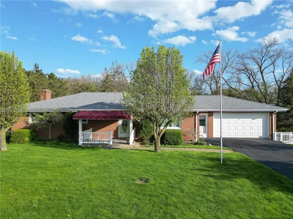 30 Spring Valley St, Slovan, PA 15078