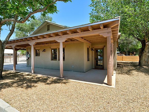2nd image of 3100 Los Anayas Rd NW
