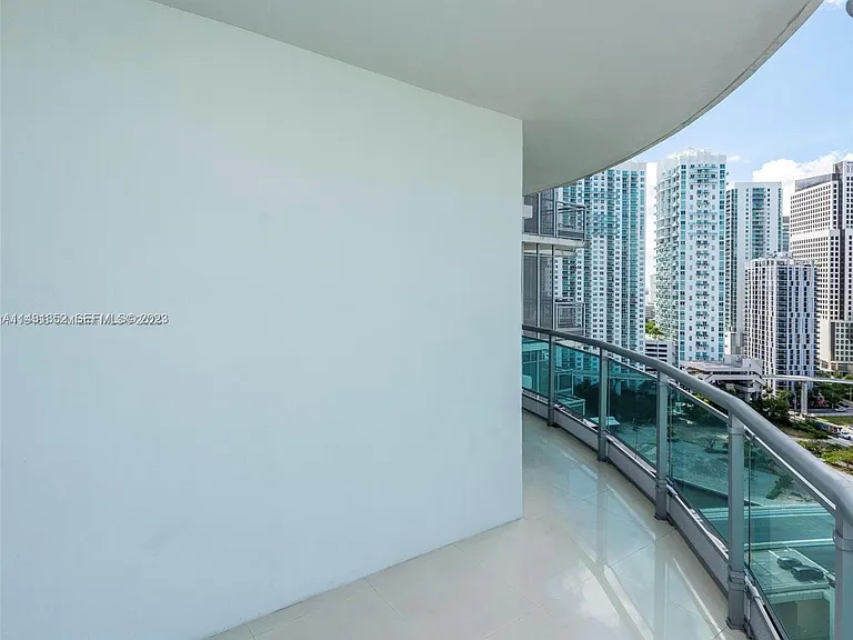 350 S Miami Ave #1300 — Photo 11