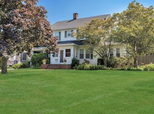 85 Saxton Ave, Sayville, NY 11782