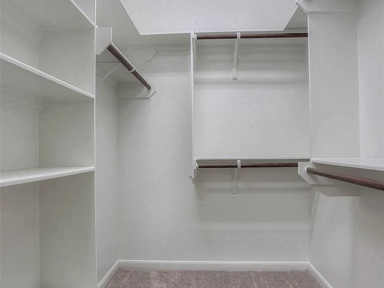 3720 Daisy Ln — Photo 18