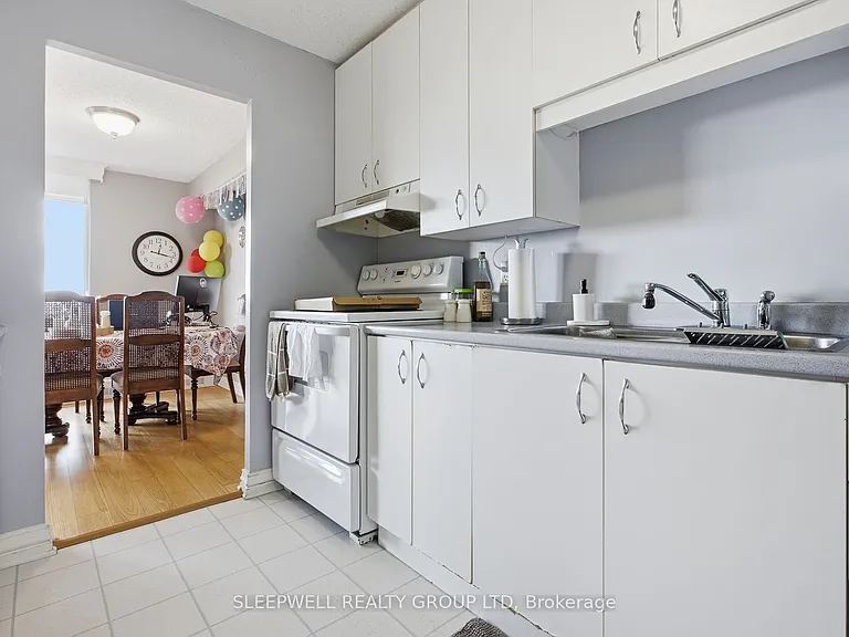 665 Bathgate Dr #712 — Photo 9