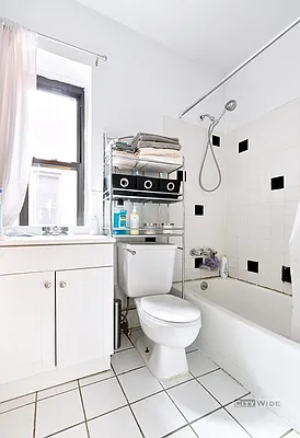 Rented by City Wide Apartments | media 11