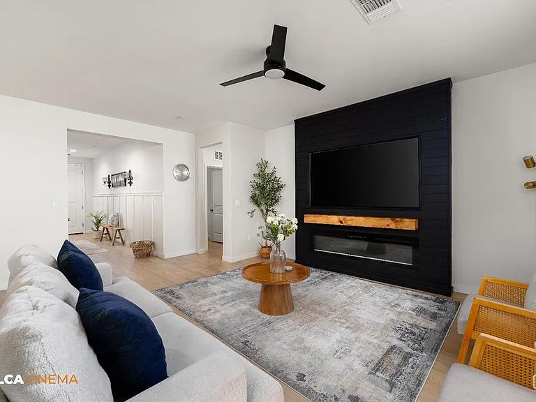 8614 Avon St — Photo 4