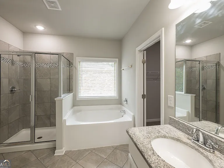 3296 Oxford Mill Ln — Photo 25