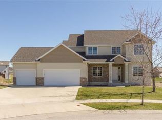 6364 Summit Pointe Rd NW, Rochester, MN 55901