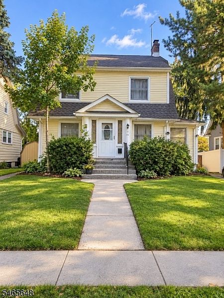 1st image of 74 Rollinson St