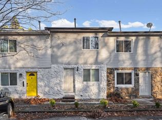 579 Northridge Crossing Dr, Atlanta, GA 30350