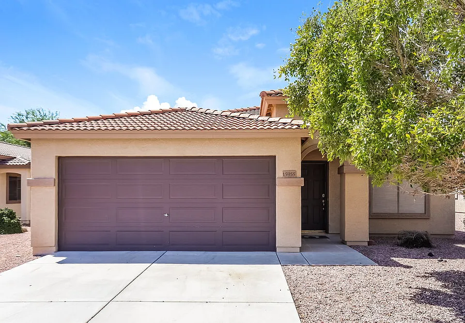 15955 W Winchcomb Dr