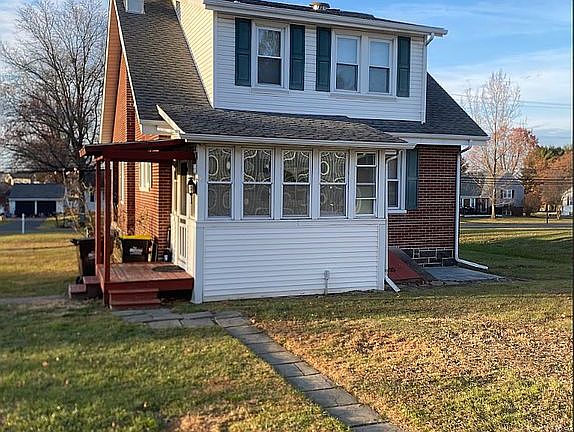 Back of house/ mudroom