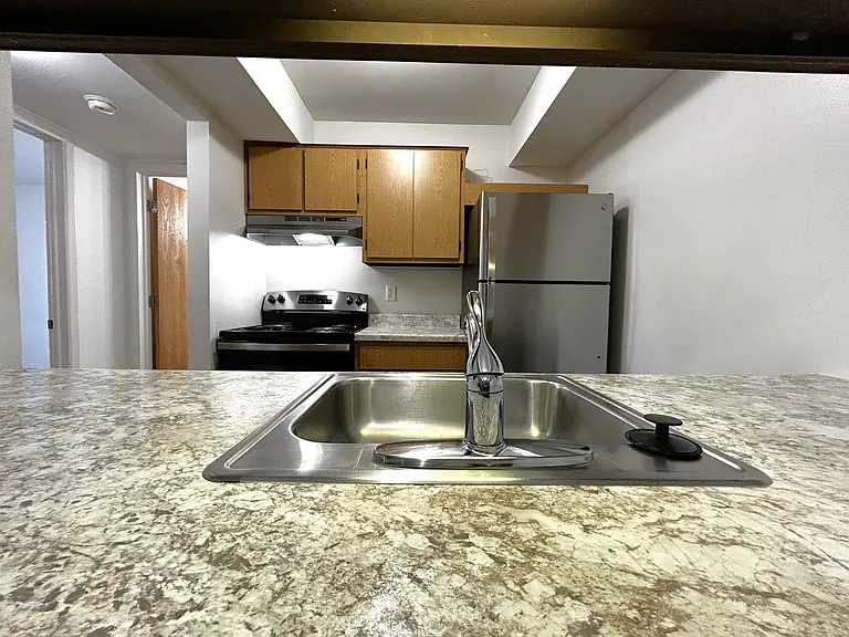 Charter Oaks Apartments — Photo 123