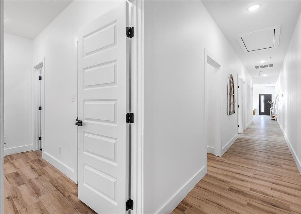 1st image of 2111 Wright St #2111A