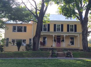 338 Sand Ridge Rd, Toms Brook, VA 22660