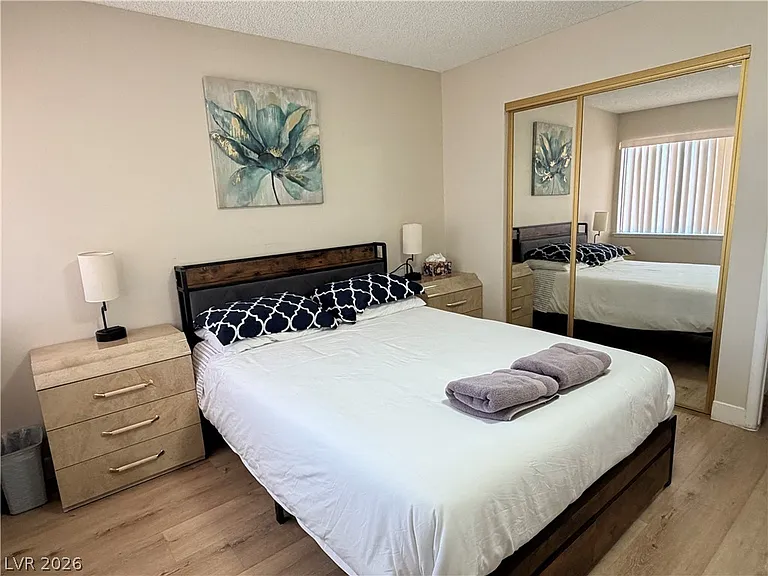 3823 El Camino Rd — Photo 21