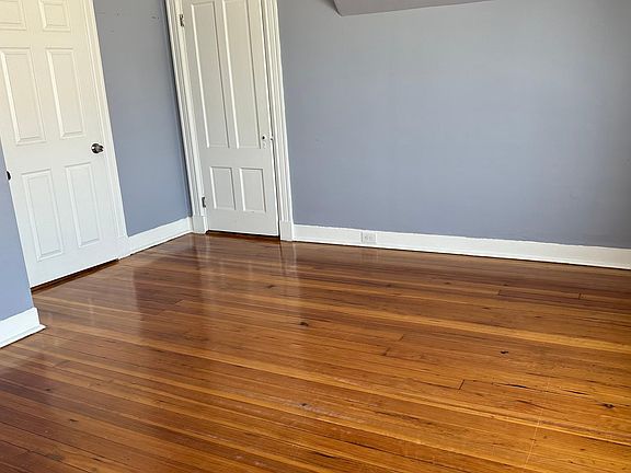3rd image of 137 Thomas Burgin Pkwy #3