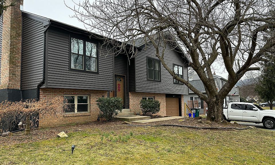 Charcoal Slate Siding 11-23