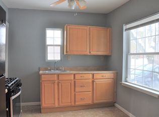 2238 Edgewood Dr, Kalamazoo, MI 49008