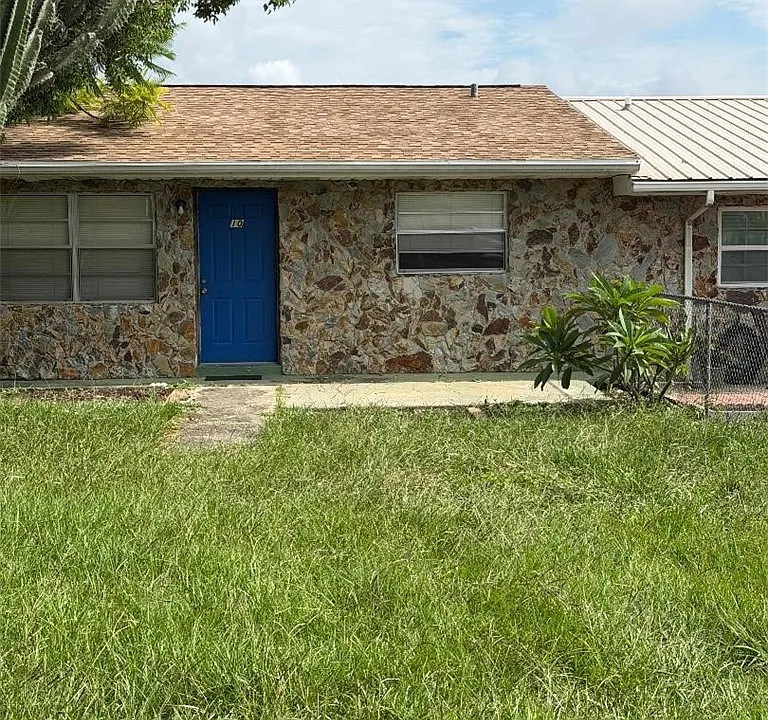 10 W Orange St