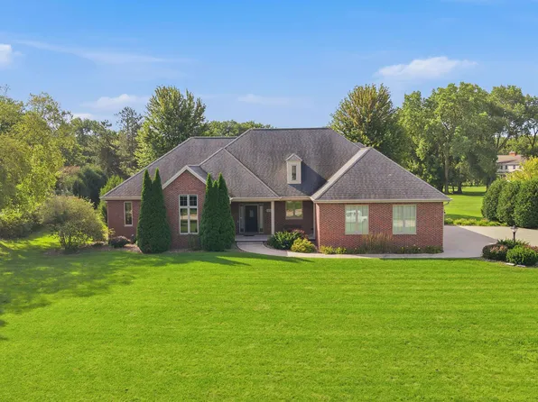 808 Mullen Dr, Fond Du Lac, WI 54935
