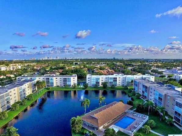 414 SE 10th St APT 103, Dania Beach, FL 33004