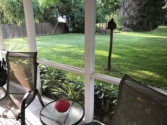 5th image of 9636 Brookside Dr