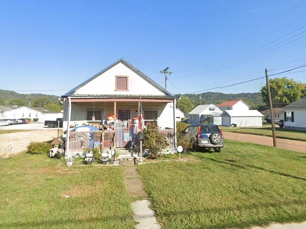 300 South Chelsea Street, Sistersville, WV 26175