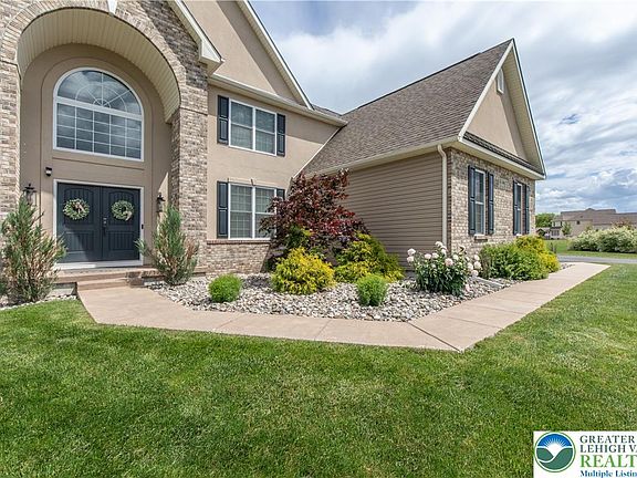 4th image of 403 Corey Ct