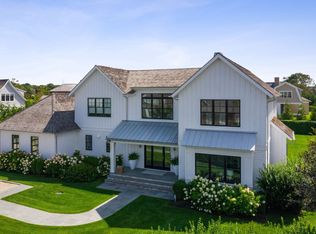20 Groveland Ave, East Quogue, NY 11942