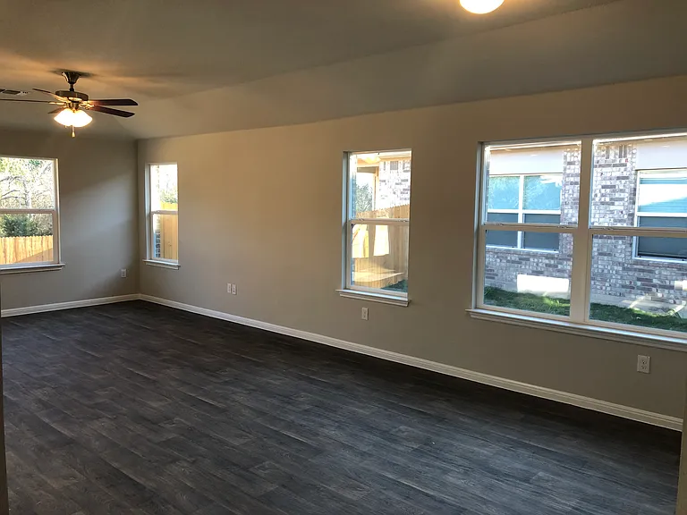 3504 Blazeby Dr — Photo 32