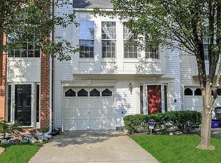 9402 Lanae Ln, Manassas Park, VA