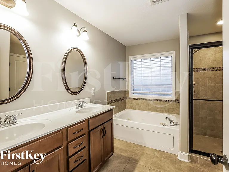713 W Accipiter Cir — Photo 12