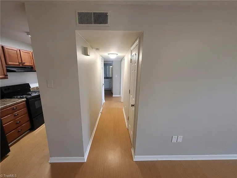 2829 N Ohenry Blvd #D — Photo 10