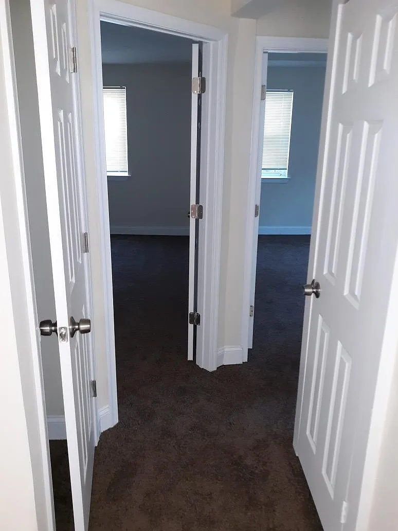 2 bed, 608 sqft, $1,550 — Photo 1