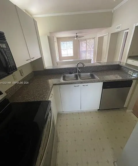 4767 Via Palm Lks #209 — Photo 7