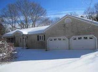 47 Skinner Rd, Colchester, CT 06415