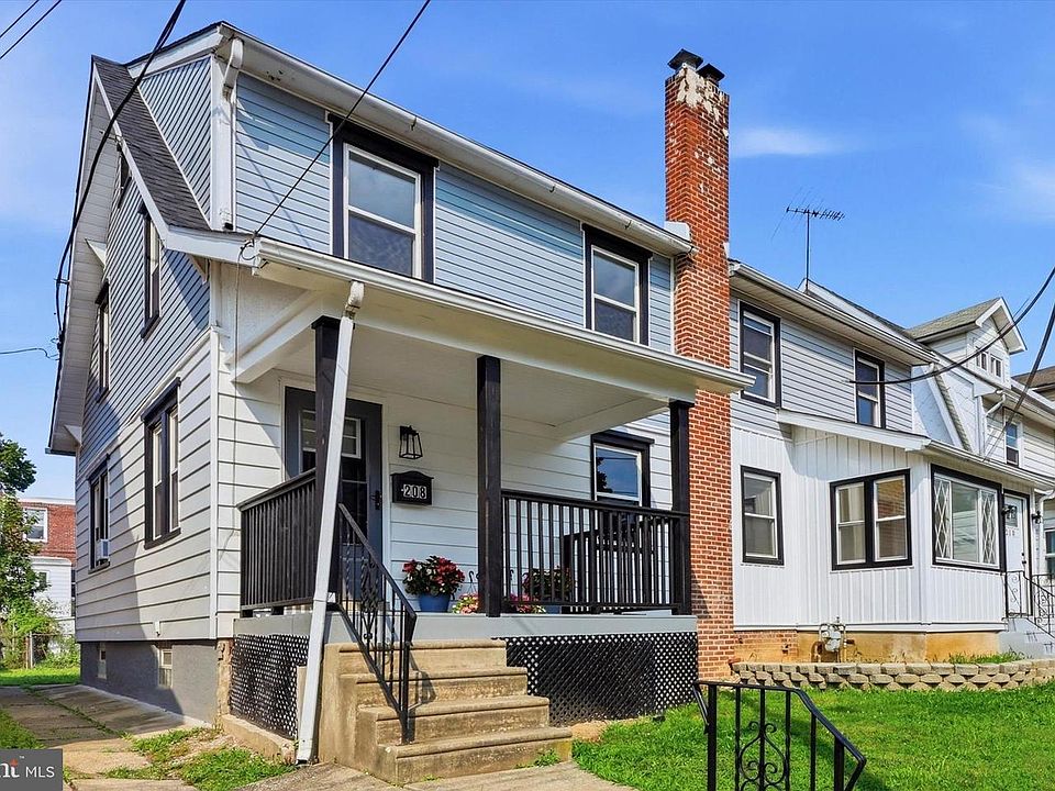 1st image of 208 Marshall Ave