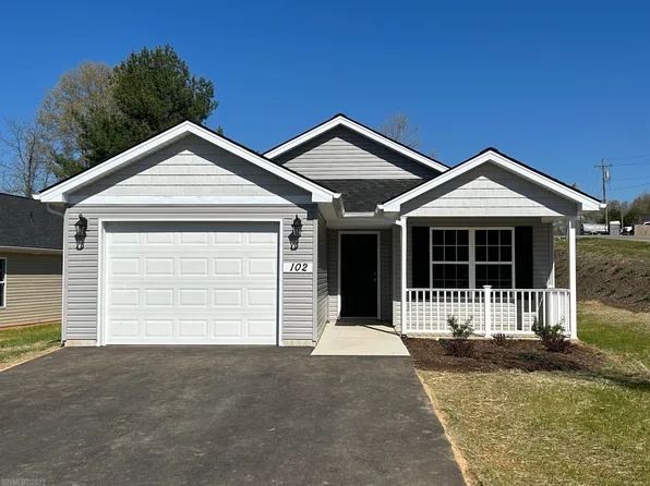102 Brady Dr, Radford, VA 24141